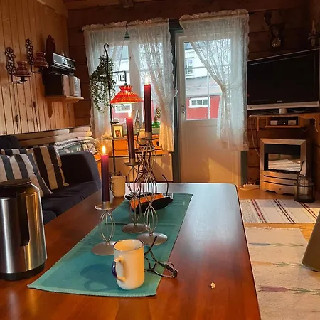 Cozy Fisherman'S Cabin In Tind * Sørvågen