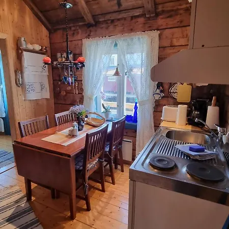 Koselig Rorbu Pa Tind Vakantiehuis *