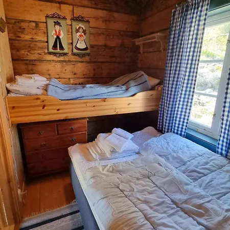 Cozy Fisherman'S Cabin In Tind